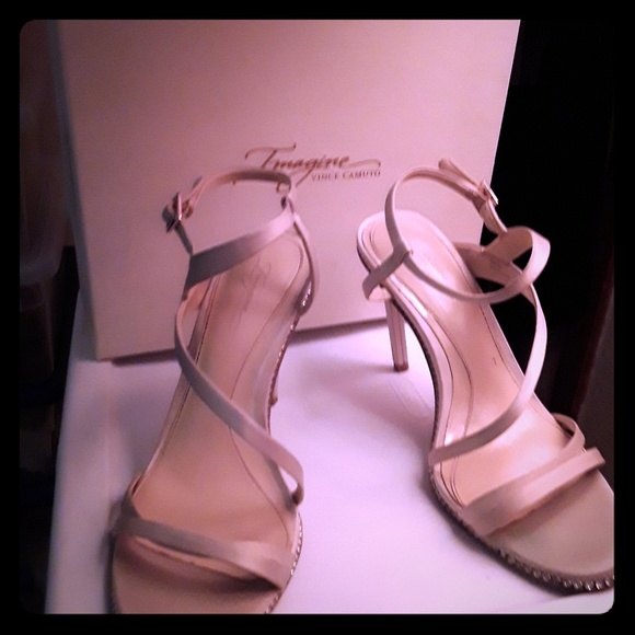 Vince Camuto Shoes - Vince Camuto
